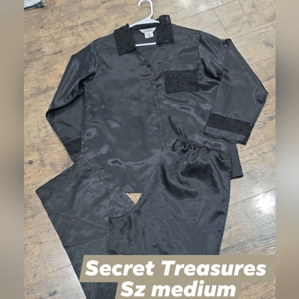 Secret Treasures Womens sleepwear sz medium